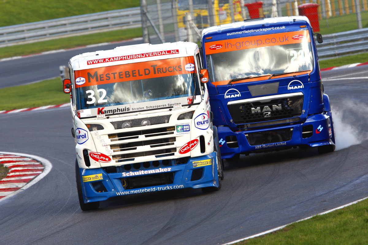 Truck-racing-Brands-Hatch.jpg