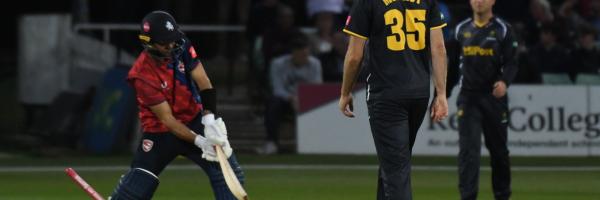 Spitfires end T20 campaign with defeat
