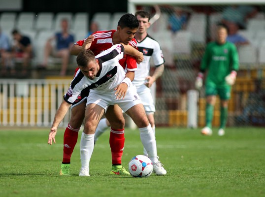 3E3B8904 - Jack Holland holds off Massimo Luongo