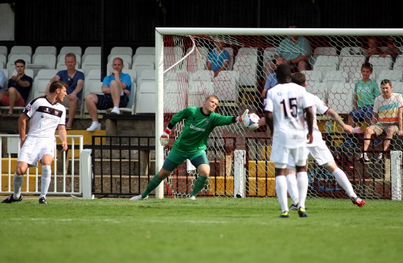 3E3B8915 - Michael Smith's shot beats Seb Brown to equalise for Swindon Town