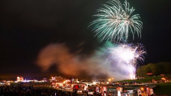 brands-hatch-fireworks