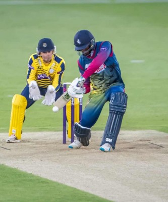 Hants-vs-Kent-20160603-32-852x1024