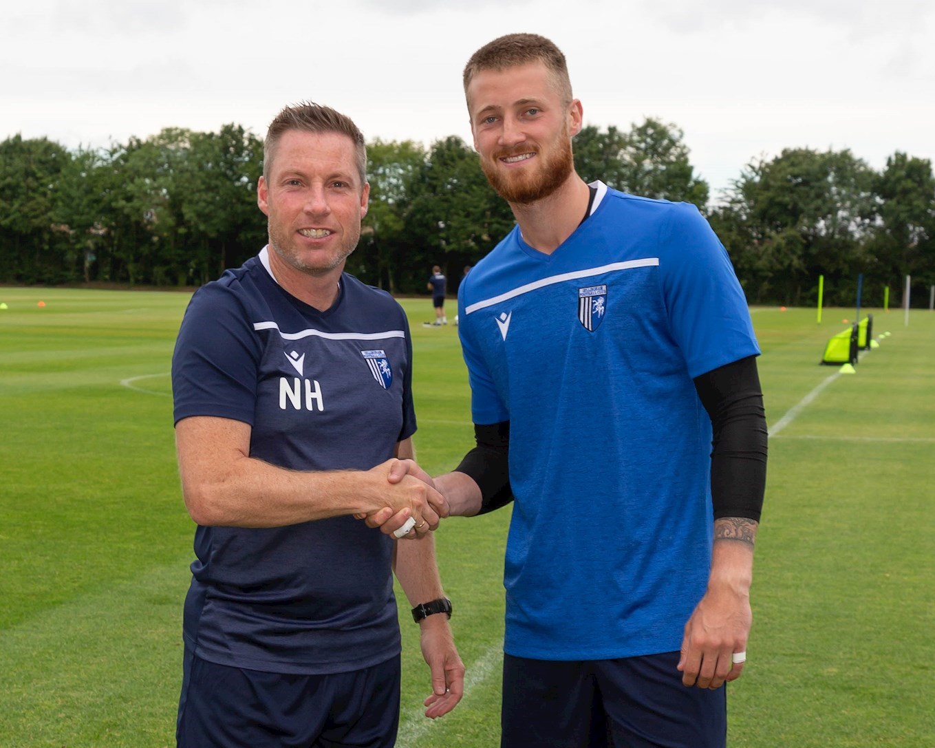 Gills make sixth summer signing Kent Sports News