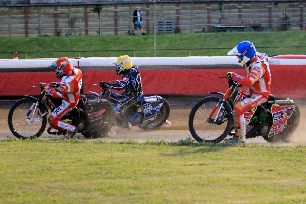 Kent Races More for Morley as number one returns | Kent Sports News
