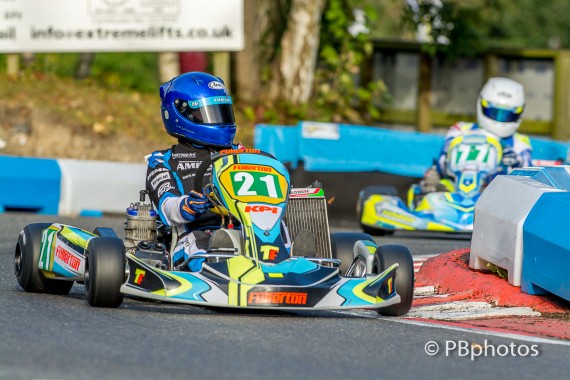 luke-whitehead-returned-to-buckmore-park-and-won-in-jx30