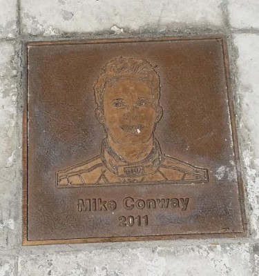 Mike Conway23