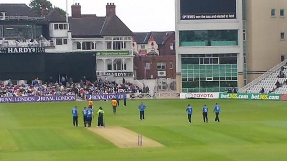 Notts v Kent all out