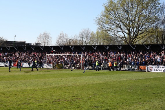Bromley v Weston-Super-Mare Vanarama Conference South 18/04/2015.