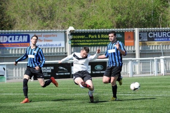Kent FA C Final. Wilesborough Athletic v Signdoc